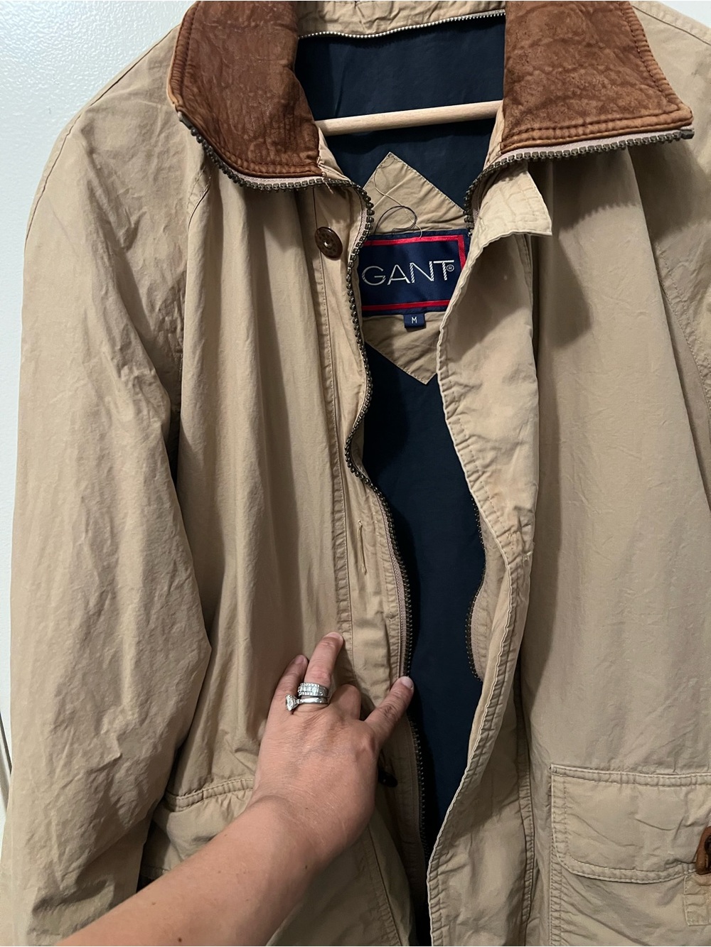 Gant Beige Field Jacket with Brown Leather Collar - Picture 5 of 10